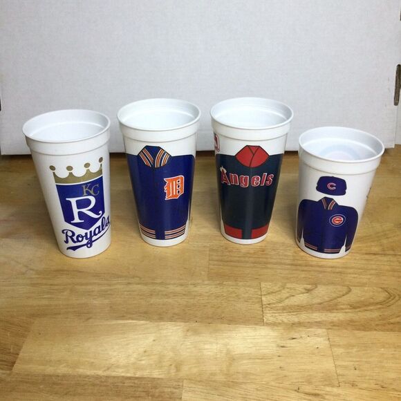 MLB‎ Plastic Icee Team Jacket Cups Lot Of 4 Cubs Royals Tigers Angels Retro - Picture 1 of 4